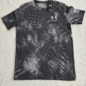 Under Armour  Men's UA Freedom Amp Short Sleeve Tee Graphic T-Shirt Size M